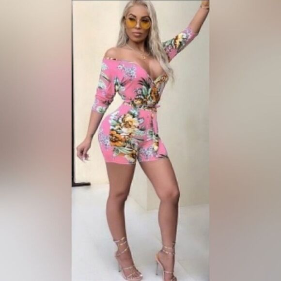 Sexy Floral One Piece Romper with belt size 2XL - Picture 1 of 8